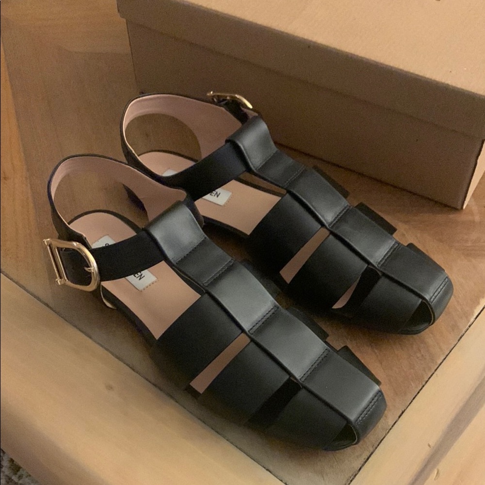 Steve Madden Black Leather Women's Sandal - Picture 7 of 8